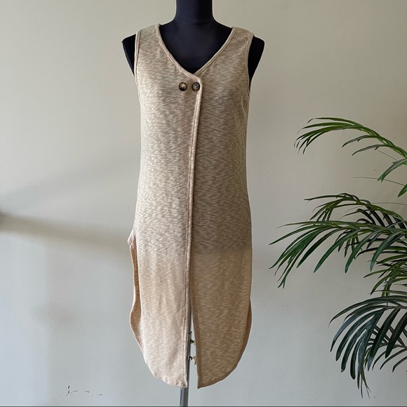 Beige Heathered high Low Sleeveless Scoop Neck Blouse - Picture 3 of 9